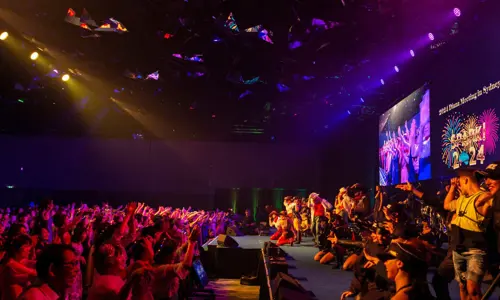 dance performers on stage at the Diana Japan Incentive 2024 